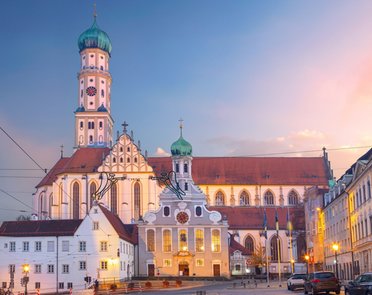 © iStock.com/RudyBalasko