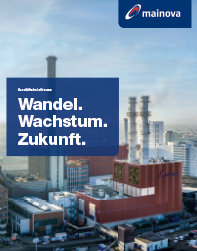 Industrieanlage mit Schornsteinen vor Stadt, Text „Wandel. Wachstum. Zukunft.“ und Mainova-Logo.