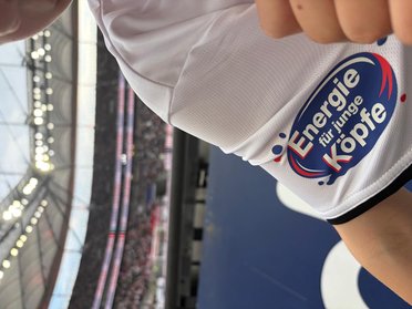 Trikot mit Label