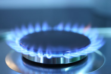 Gas