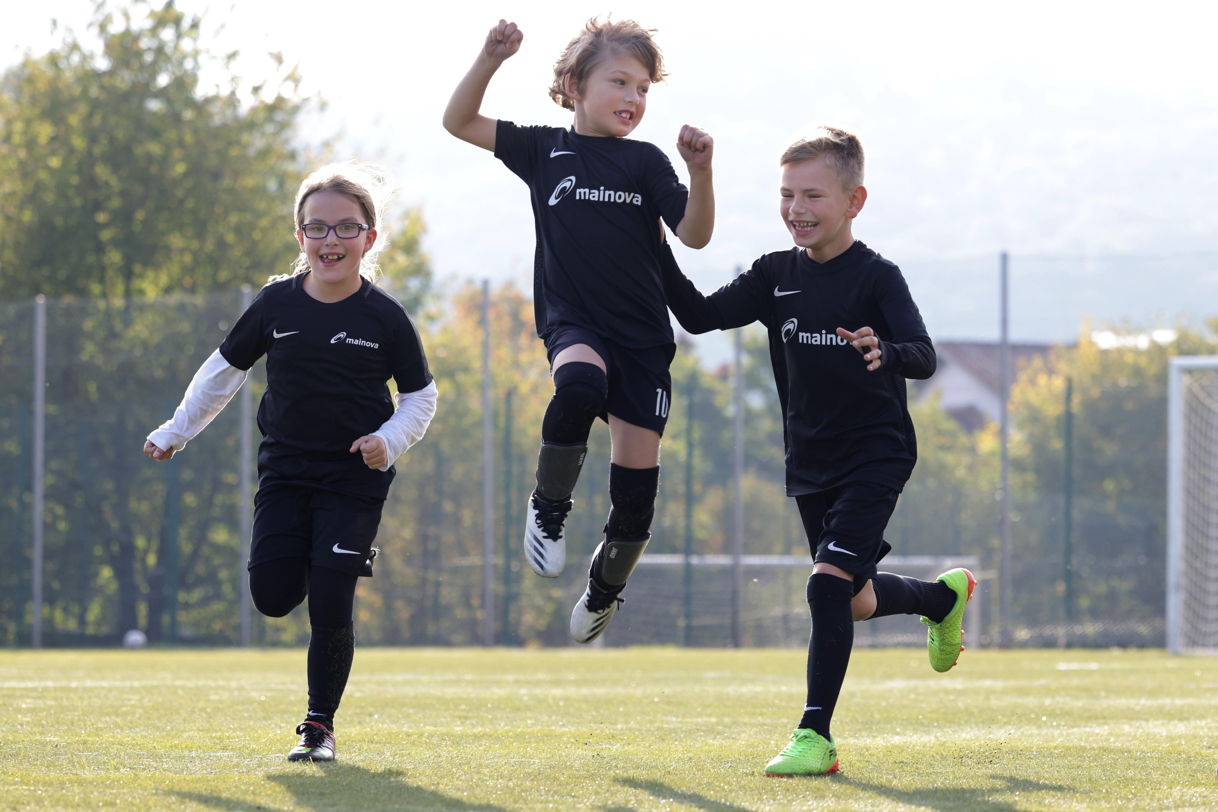 Fussball trikots für vereine outlet