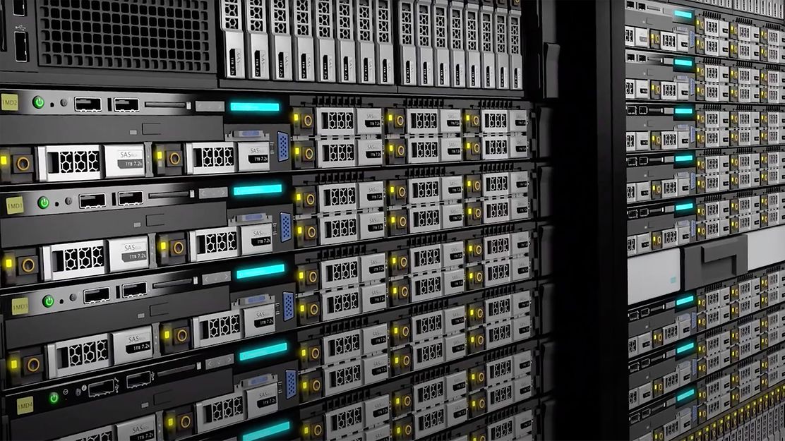 © Mainova/PHCC Zwei Serverschränke in der Nahaufnahme