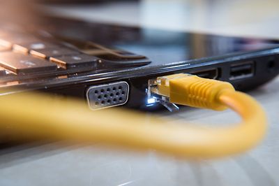 Streamen mit LAN-Kabel spart Strom