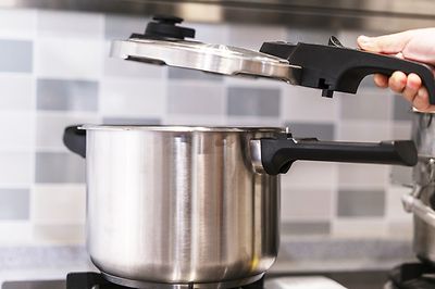 Bild_Energiesparen_Backen_Topf_Neu