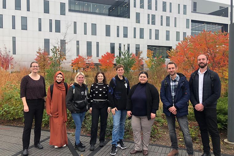 © Jasmin Reffel Die Reisegruppe mit den kanadischen Kollegen.