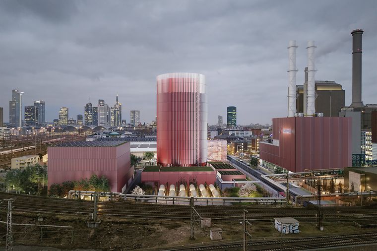 Mehrere technische Gebäude