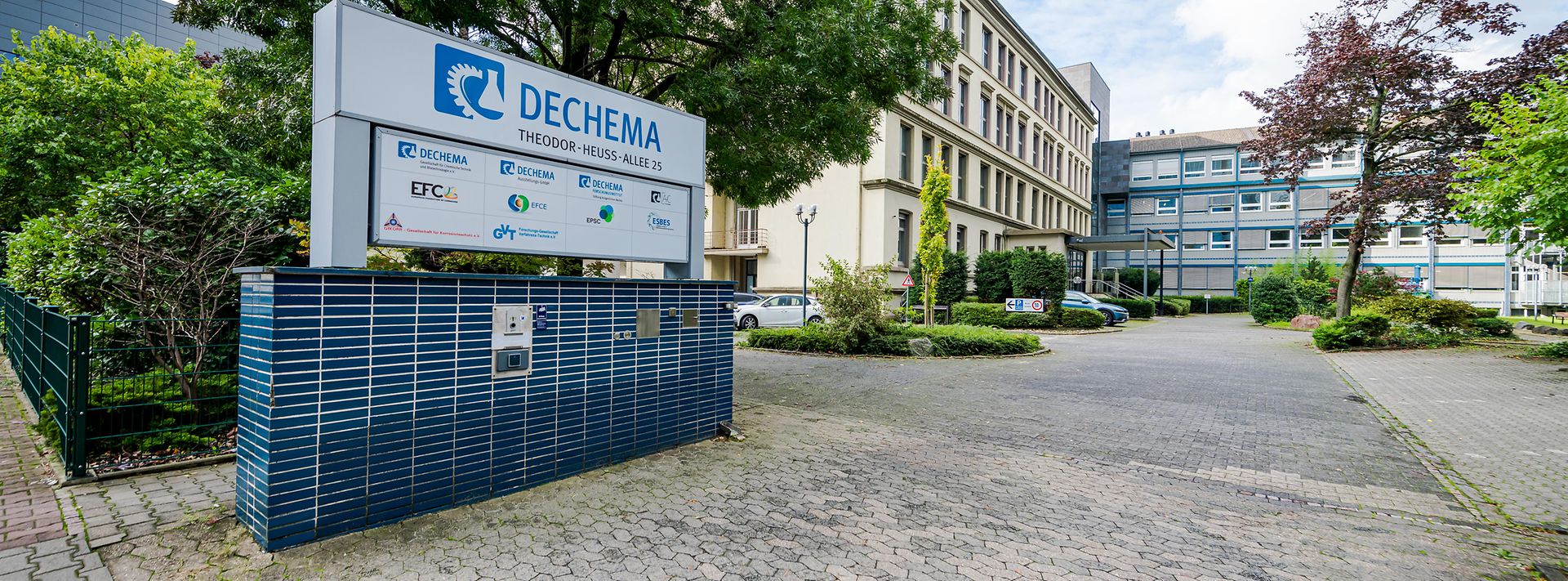 DECHEMA Firmensitz Theodor-Heuss-Allee 25 in 60486 Frankfurt am Main