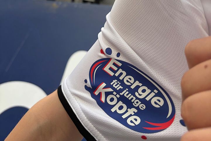Trikot mit Label