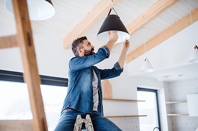 © stock.adobe.com/Halfpoint 01_beleuchtung_tipp_est_01_800x533