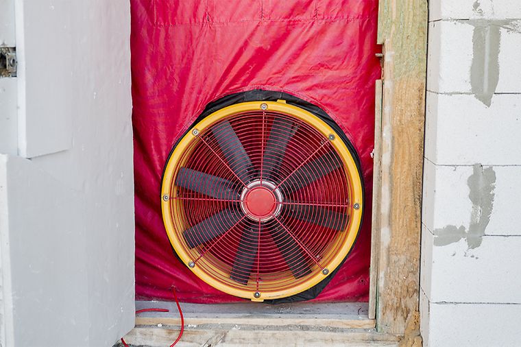 Schriftzug Blower Door Test